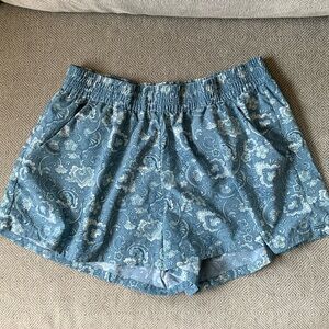 EUC Toad&Co Sunkissed Pull On Short Blue Floral size M